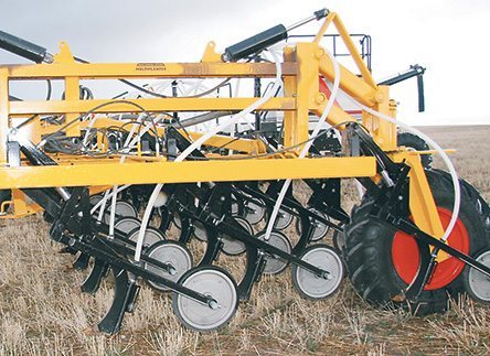 The air seeder offers an opening coulter as an option. This unit owned by a Montana producer doesn’t have one. | Ron Lyseng photo