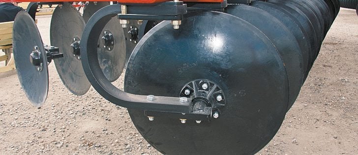 Rather than use the conventional gang mount system, each 28-inch disc on the new SoilPro 513 is carried by its own C-spring.  |  Ron Lyseng photo