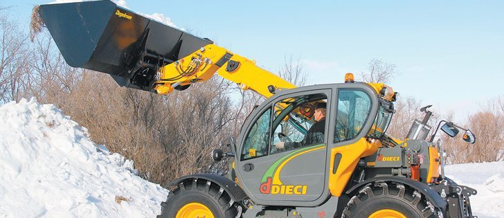 Degelman added a splitter box to the Dieci AgriTech so the boom has two hydraulic circuits.  |  Degelman Photo