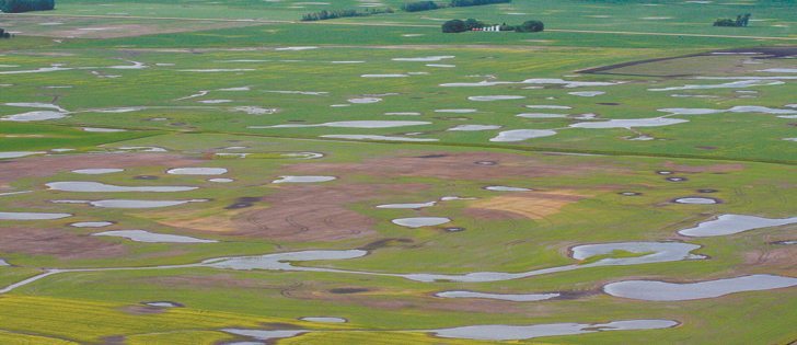 Officials learned from the 2011 flood, shown above, that provincial emergency operations could be better designed to handle flooding.  |  File photo