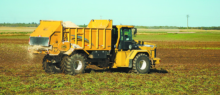 It may be necessary to apply as much as two tonnes per acre of lime on soils that are severely acidic, according to Trevor Thornton of Crop Care Consulting in Manitoba.  |  Trevor Thornton photos