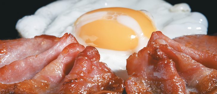 Many analysts recommend buying bacon now as prices are likely to go up due to porcine epidemic diarrhea virus reducing pork supply.  |  File photo
