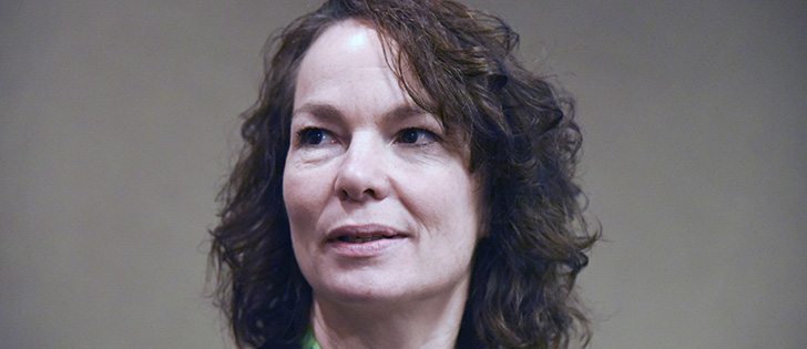 Sherrilyn Phelps, agronomy and seed program manager with Saskatchewan Pulse Growers spoke about pulse diseases during CropSphere, Jan. 13.  |  William DeKay photo