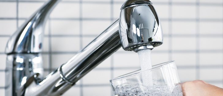 Few Canadians know what they pay for their household water: survey | File photo