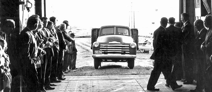 The first load of wheat å delivered to Saskatchewan Wheat Pool’s new Saskatoon West elevator on June 24, 1965.  |  File photo