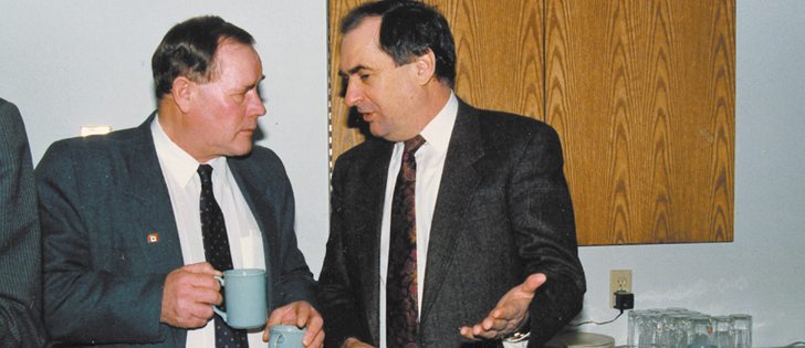 Alberta agriculture minister Ernie Isley, left, shared a coffee break with federal agriculture minister Don Mazankowski during a farm safety meeting in Saskatoon in January 1991.  |  File photo