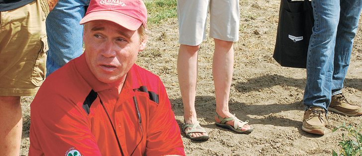 Darren Robinson talks about plots in which herbicide drift events were simulated. With an exposure rate just five per cent of the label rate, damage can be significant depending on the crop.
|  Jeffrey Carter photo