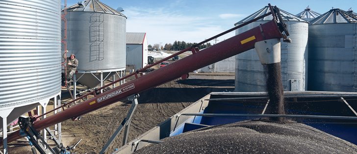 The decision to dry should weigh the quality of the grain, the discount for excess moisture, the buyer’s interest and the danger of spoilage in the bin.  |  File photo