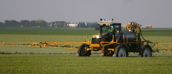FMC will gain significant traction in the Prairies and Great Plains with cereal products and an insecticide acquisition from DuPont.  |  Michael Raine photo