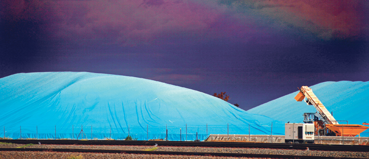 This pile of last year’s wheat crop covered with plastic sheets at a GrainCorp facility in Australia is emblematic of the generally held opinion about global wheat oversupply, but weather issues currently affecting Northern Hemisphere crops are creeping into market discussion, adding support to prices, especially for high protein wheat.  |  Reuters photo  