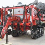 Unverfirth says it has set a new industry standard with their 14-foot nine-inch wide NutriMax fertilizer applicator. Looks are deceiving. There’s a 2,600 gallon tank hiding inside this compact applicator. The NutriMax has an optional steering system but there are no brakes as standard equipment
or as an option. | Robin Booker photo