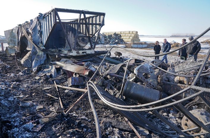 VIDEO: Fire destroys shop at Osler dairy farm | The Western Producer