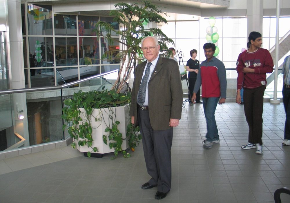 During a career that spanned eight different decades at the University of Saskatchewan, Williams established deep connections in the Canadian agriculture industry as a teacher, mentor, researcher and academic. | Twitter/@RyanKBrook photo