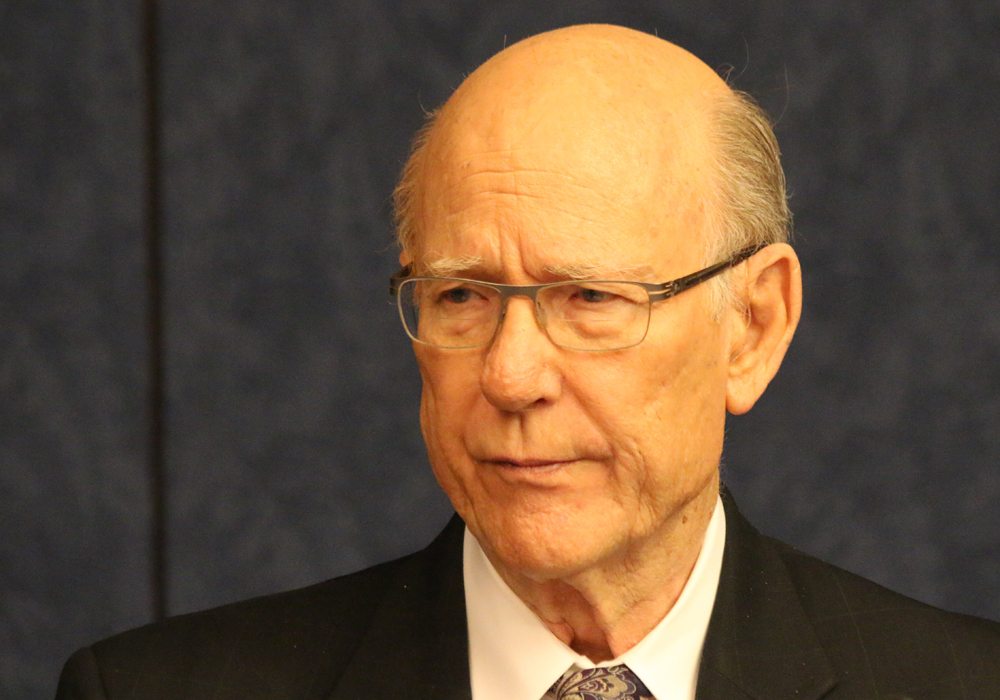 "We don't need another subsidy program," fumed Republican Senator Pat Roberts, the chair of the Senate Agriculture Committee, to the members of North American Agricultural Journalists April 10. | Ed White photo