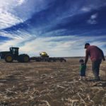 Farmers in Saskatchewan are starting to make some headway seeding this year's crop. | Twitter/@lesleyraekelly photo