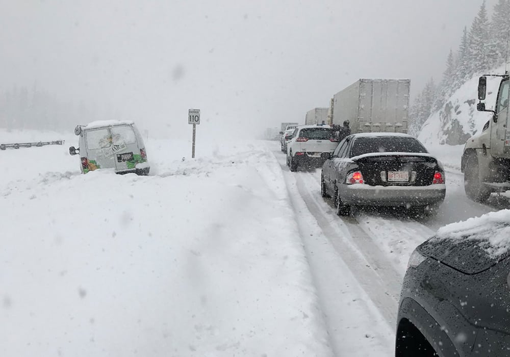 Cold and wet conditions, including heavy snow, halted harvest operations across much of Alberta during the week ended Oct. 2, with only 40 percent of crops now off the field, according to the latest report from Alberta Agriculture. | Twitter/@N_BURNETT photo