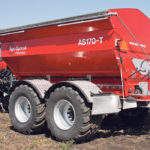 Farmers with a lot of hills will appreciate the fact that Agri-Spread is one of the few spreaders built with steerable axles for better following on side slopes and less scrubbing in the headlands. | Ron Lyseng photo