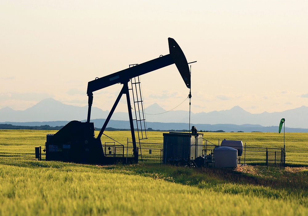 West Texas Intermediate crude has traded mostly between US$50 and $60 per barrel this year, while Brent crude has traded about $10 higher at $60-$70. Goldman Sachs recently said it expects Brent prices to hover near $60 a barrel into next year.  |  REUTERS/Todd Korol photo
