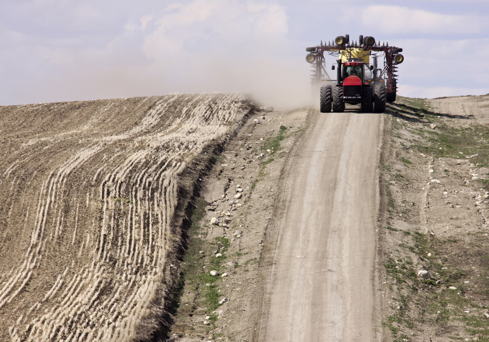 Amid a plethora of problems, farmers and the rest of the crops industry are hoping to keep Canada’s production and exports growing.  | File photo