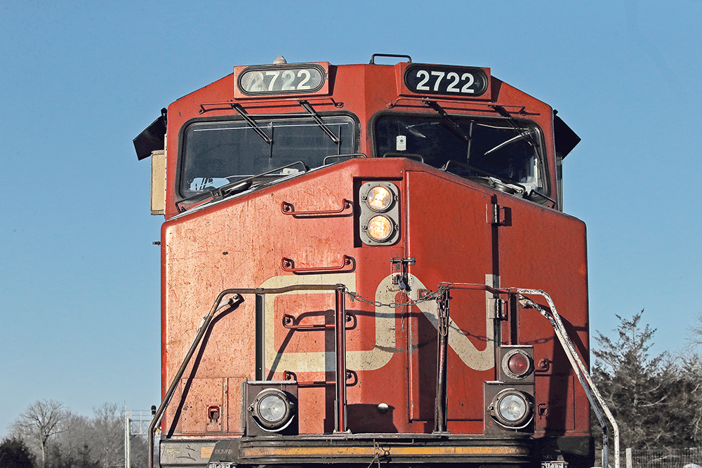 Canadian National Railway has set a record for the best June ever, with 2.7 million tonnes of grain moved, versus the June record of 2.44 million tonnes, as well as new records for the best quarter and the best half year.  |  Reuters/ Chris Helgren photo