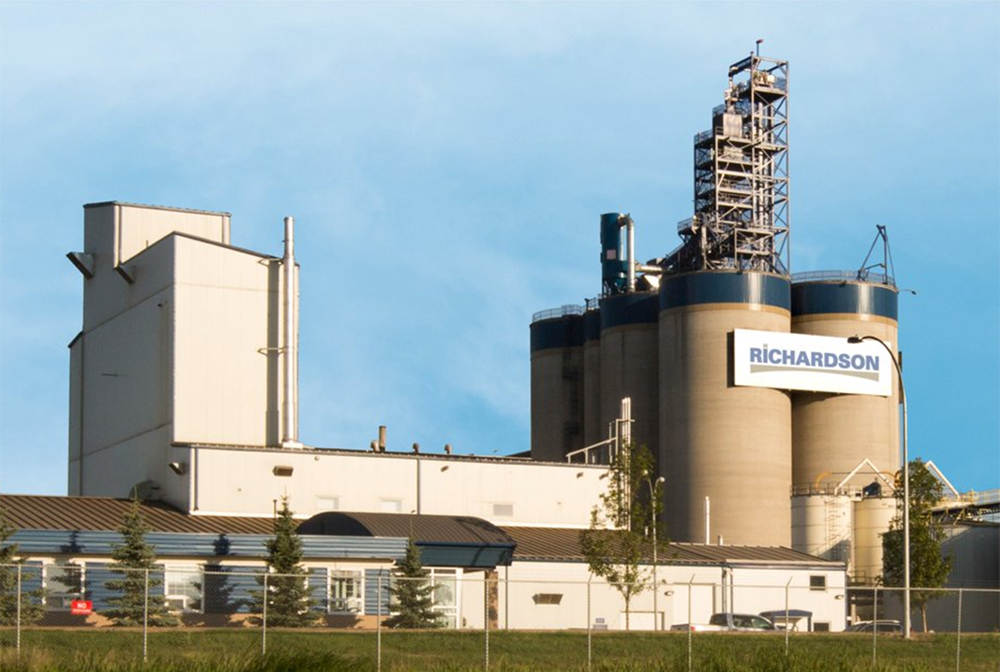 When the expansion project is completed in early 2024 the facility will be able to crush 2.2 million tonnes of seed annually, making it the largest canola crush facility in Canada. | Twitter/@Richardson_INTL photo