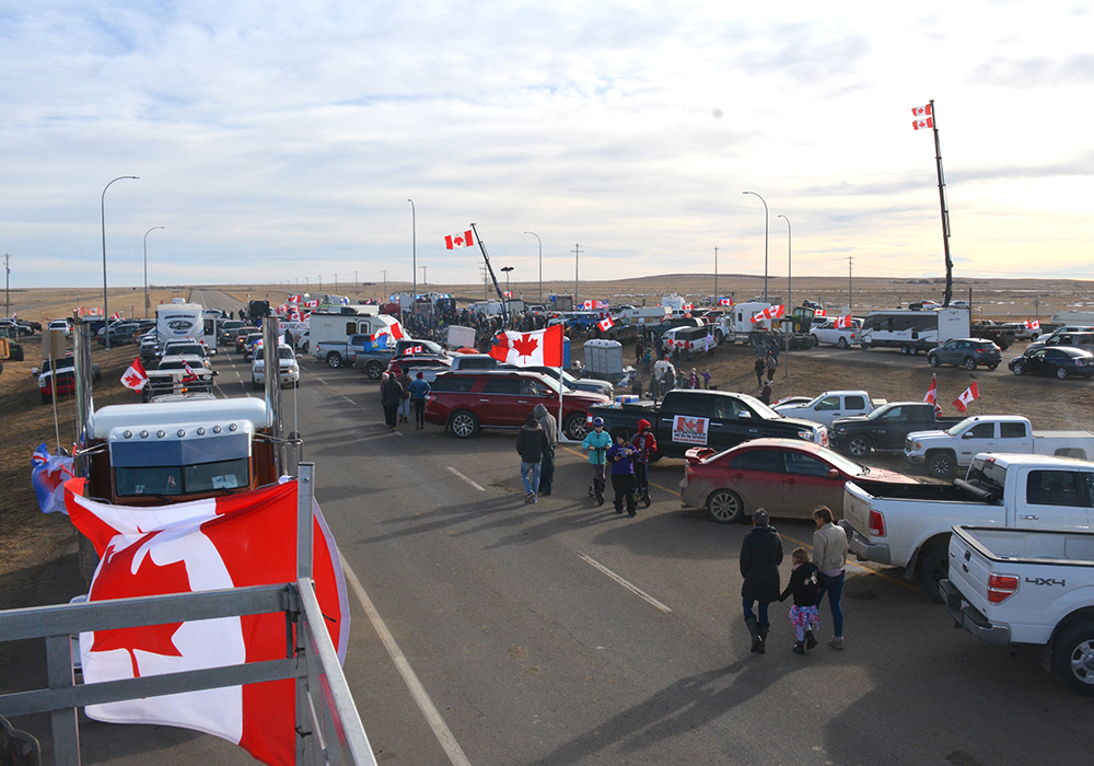 Thousands of area residents, farmers and ranchers have shown their support to the Coutts blockaders by travelling to the scene and establishing a secondary protest site near Milk River and added to traffic congestion. | Alex McCuaig photo