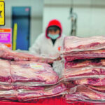 Bob Lowe, chair of the Canadian Cattlemen’s Association, said processing capacity, labour shortages and trade route interruptions point to the need for investment. | Reuters photo