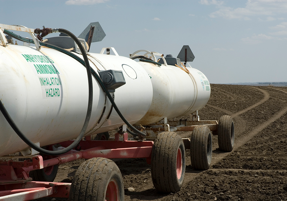 The company is evaluating a site in Louisiana for the plant, which could produce 1.2 million tonnes a year and capture at least 90 percent of carbon emissions, Nutrien said in a statement. | File photo