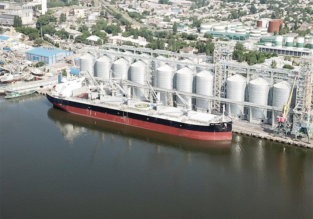 Viterra said its Everi terminal in Mykolaiv was on fire after being hit in an attack, but that no one had been killed there. | Screencap via viterraukraine.com.ua