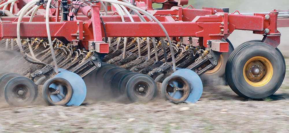 Statistics Canada pegged all-wheat plantings at 25.4 million acres, the most since 2013, and up slightly from its April estimate of 25 million.  |  Robin Booker photo