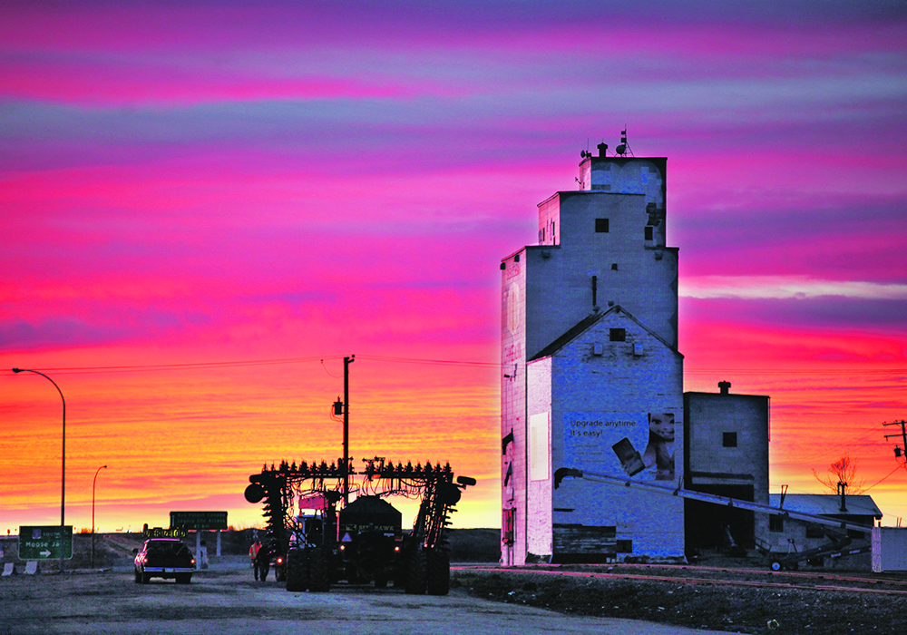 Farm Credit Canada projects farm cash receipts to climb nearly 16 percent over last year’s record and reach $96 billion in 2022.  |  File photo