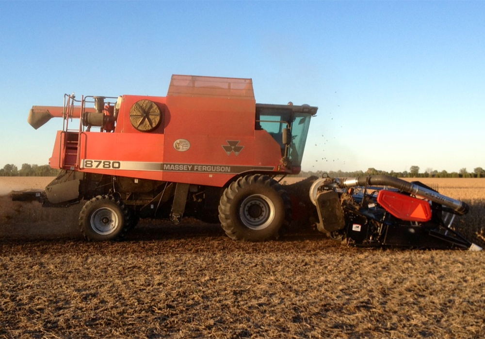 We probably suffer more than most because we’re running two combines that have now seen their 25th birthdays. The hours aren’t extremely high on these Massey 8780s, but a lot of wear and tear happens over that many years. | Screencap via thecombineforum.com