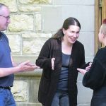Professor Chris Eskiw talks with Morgan Fleming and Fina Nelson at the University of Saskatchewan. Both students recently completed the month-long course, Professional Skills in Scientific Communication, which Eskiw teaches at the university’s College of Agriculture and Bioresources. | William DeKay photo