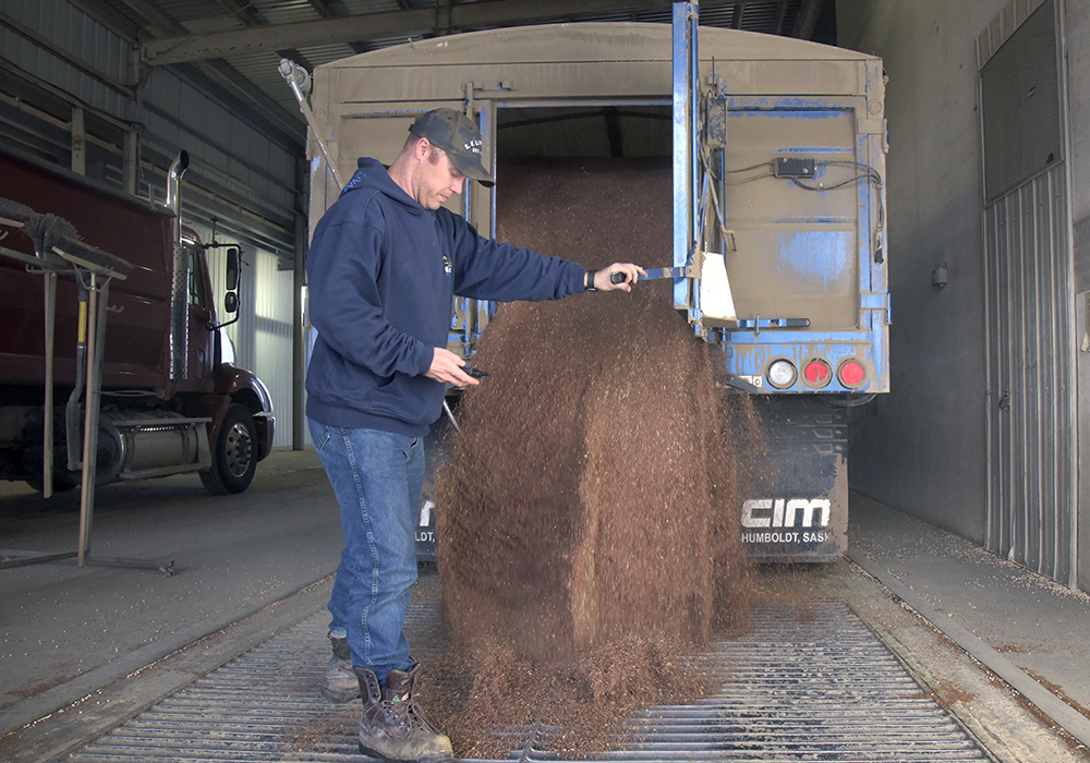 The CGC has programs in place to ensure that
farmers get paid for what they deliver. | File photo