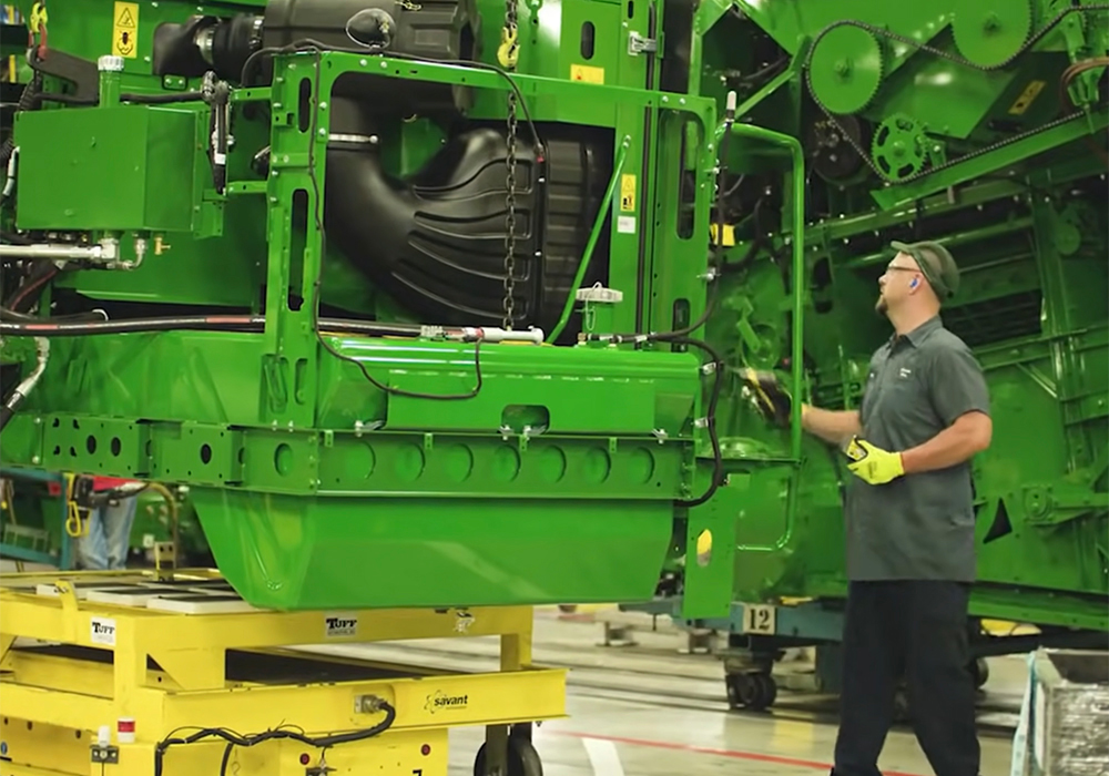 Revenue for Deere’s first three quarters this fiscal year was an estimated US$32.7 billion, up 11 percent over the pre-pandemic 2019, and net income was a record $4.7 billion, up 84 percent. | Screencap via Youtube/John Deere UK IE