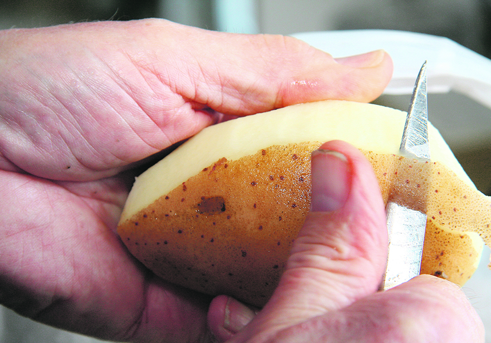 Manitoba Potato Week hopes to attract 100 restaurants in the Brandon and Winnipeg areas to participate by coming up with unique spud dishes.  |  File photo