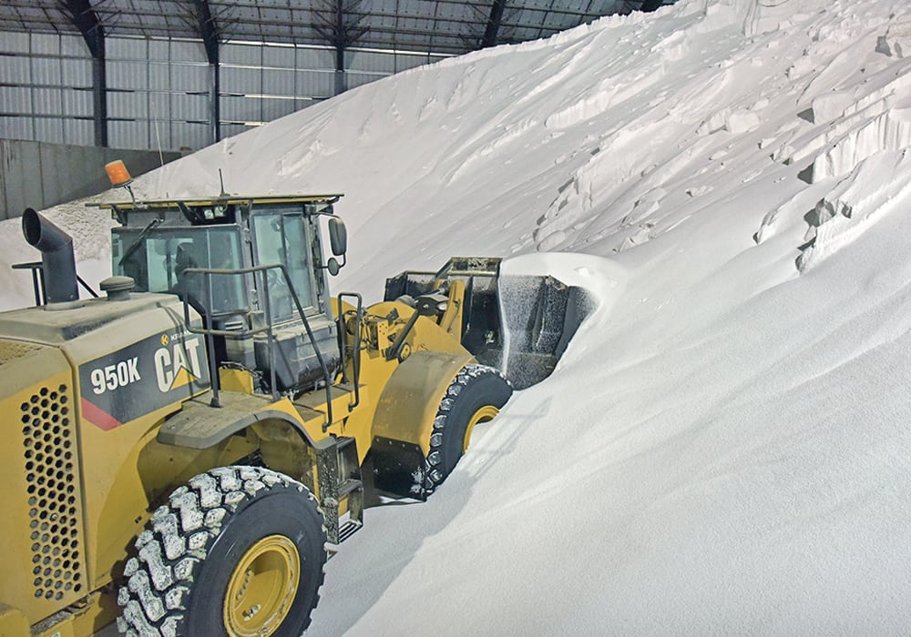 Josh Linville, vice president of fertilizer with StoneX, recently tweeted a chart showing the number of tonnes of canola required to pay for one tonne of urea. That value was 0.4 tonnes as of March 3. “Today is nearly the best ratio value we have seen since 2000,” he said.  | File photo
