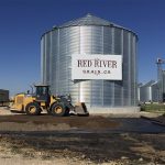 The engineers designed the foundations based on the maximum floating bin the soil could support. All structures on the four-acre Red River Grain Company site are floating. There are no piers. | Screencap via Twitter/@RedRiverGrainCo
