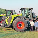 The Claas Xerion 12 series tractor was designed to compete in the large air seeder tractor market in Canada and the United States. The tractors come with up to 653 maximum horsepower, 140 gallons per minute hydraulic flow, a four-range CVT transmission and 30 inch or 36 inch track or 800/70 R 42 duals. | Robin Booker photo