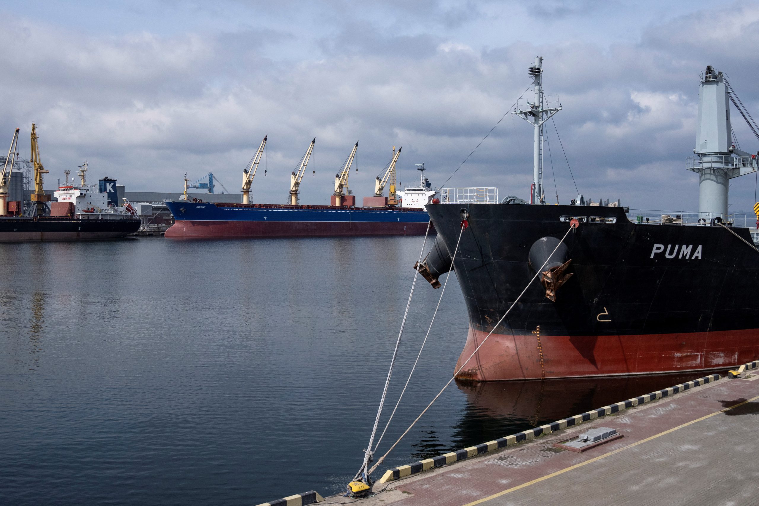 Ukraine is no longer able to export grain by sea now that Russia has withdrawn from the Black Sea Grain Initiative, but the country’s agricultural industry says it will start increasing its use of river ports, rail and truck to fill the gap. | Reuters photo