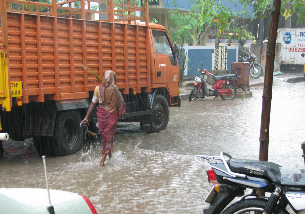 The monsoon, the lifeblood of India’s US$3 trillion economy, delivers nearly 70 percent of the rain needed to water its farms and recharge reservoirs and aquifers. | Flickr/McKay Savage photo