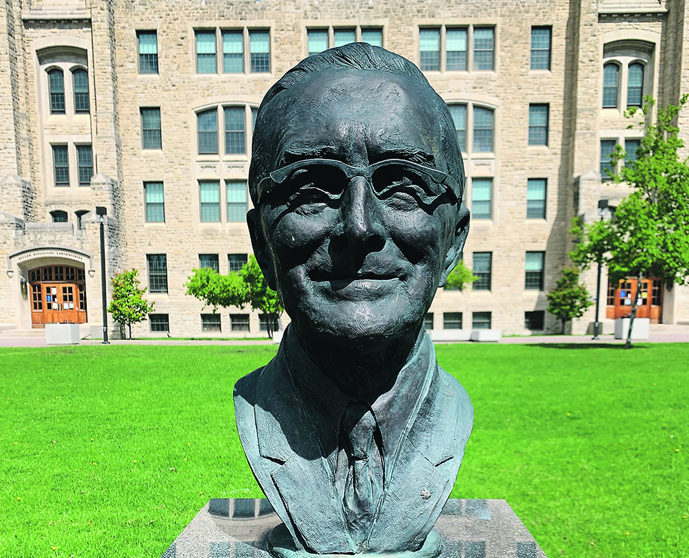 The University of Manitoba has honoured Baldur Stefansson for his work developing canola by placing a bust of him on campus.  |  Ed White photo