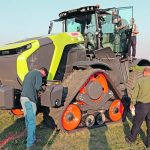 Sales of four-wheel drive tractors are up 22 percent in Canada so far this year while sales of two-wheel drive tractors fell 15 percent. Combine sales are up 16.5 percent to the end of September. | File photo