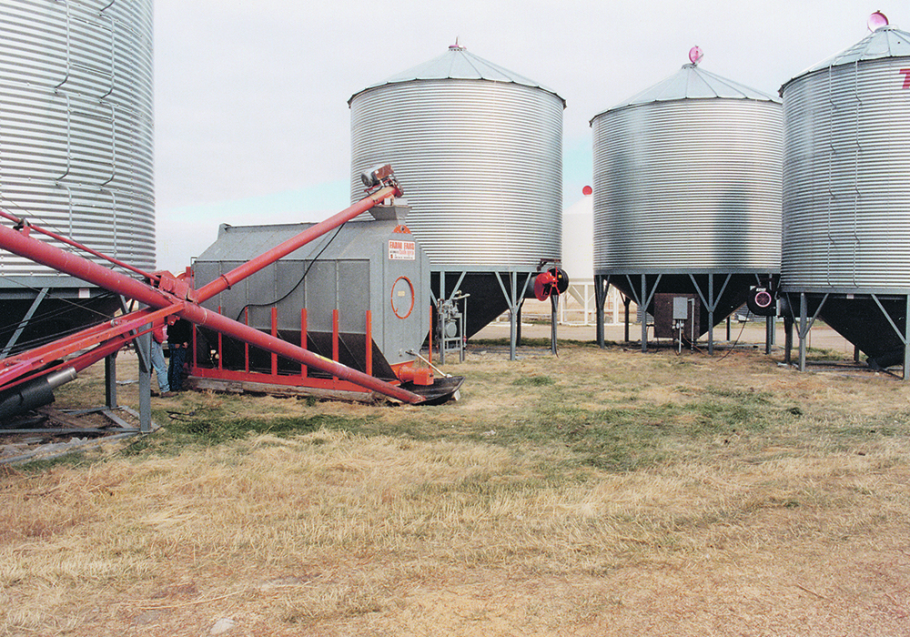 Bill C-234, which would exempt natural gas and propane used to dry grain and heat and cool barns and greenhouses from the carbon tax, has met with a rocky reception in the Senate.  |  File photo