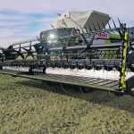 The TruFlex Razor header from the German company Geringhoff uses three separate sections for ground contouring. | Geringhoff photo
