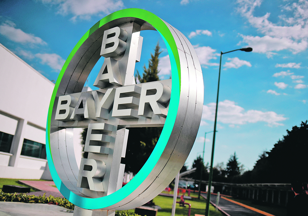 Bayer expects 2024 earnings to decline three to nine per cent and that free cash flow would reach US$2.1 to $3.2 billion, up from $1.4 billion last year.  |  Reuters/Henry Romero photo