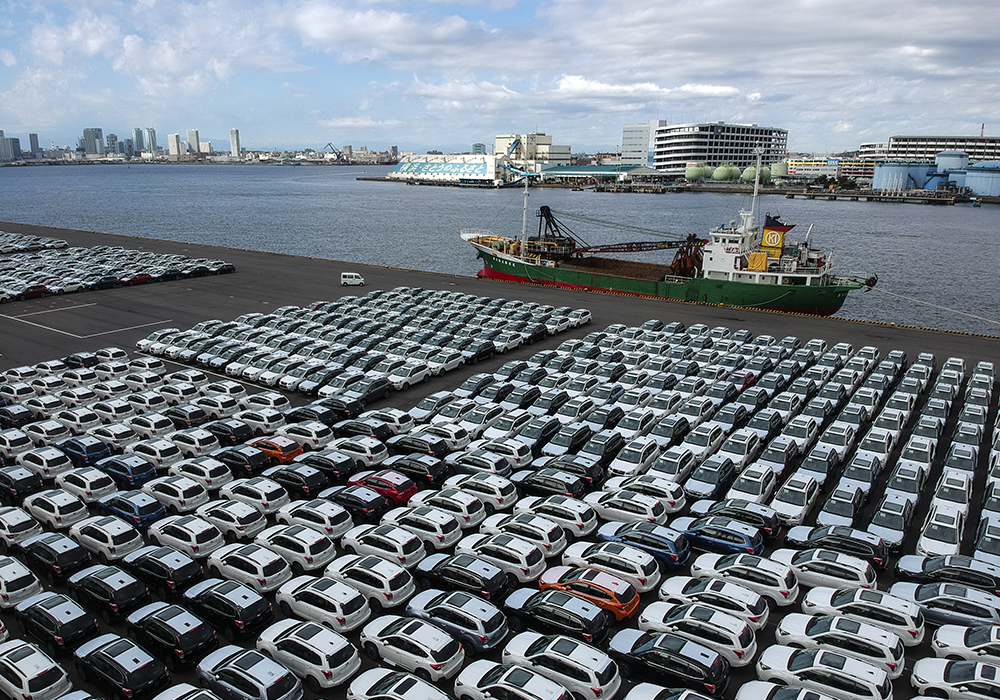 Both presumptive presidential candidates —Democrat Joe Biden and Republican Donald Trump — recently argued over how high U.S. tariffs on electric vehicles from China should be. Biden has imposed a 100 per cent import fee, while Trump claims a 200 per cent tariff is needed. | Getty Images
