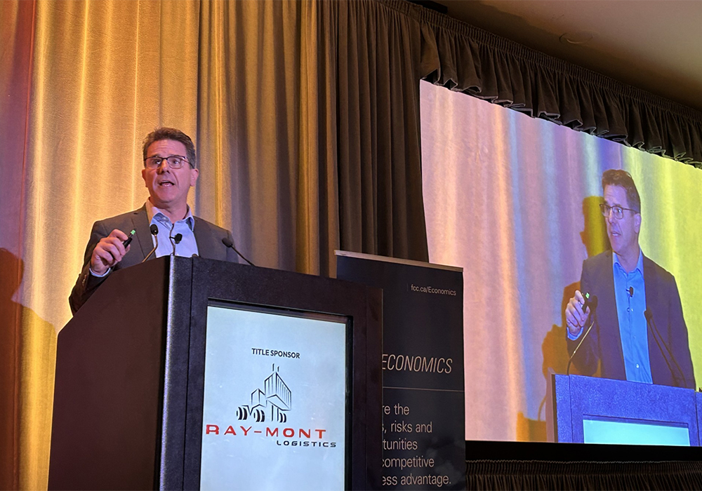 Canada’s productivity slump threatens to undermine what should be a golden future for Canadian farmers, especially pulse growers, said Farm Credit Canada’s J.P. Gervais at the Canadian Pulse and Special Crops Convention. | Ed White photo