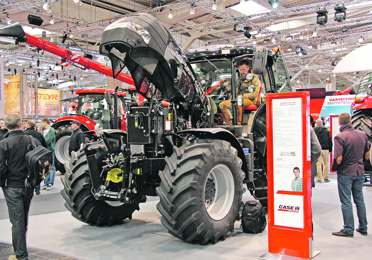 Some major brand executives believe U.S. farmers’ satisfaction with the presidential election outcome will help increase sales of new equipment in 2025. | Scott Garvey photo