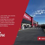 A crowd of people in a Peavey Mart parking lot and a text message thanking their customers for their support over the years.